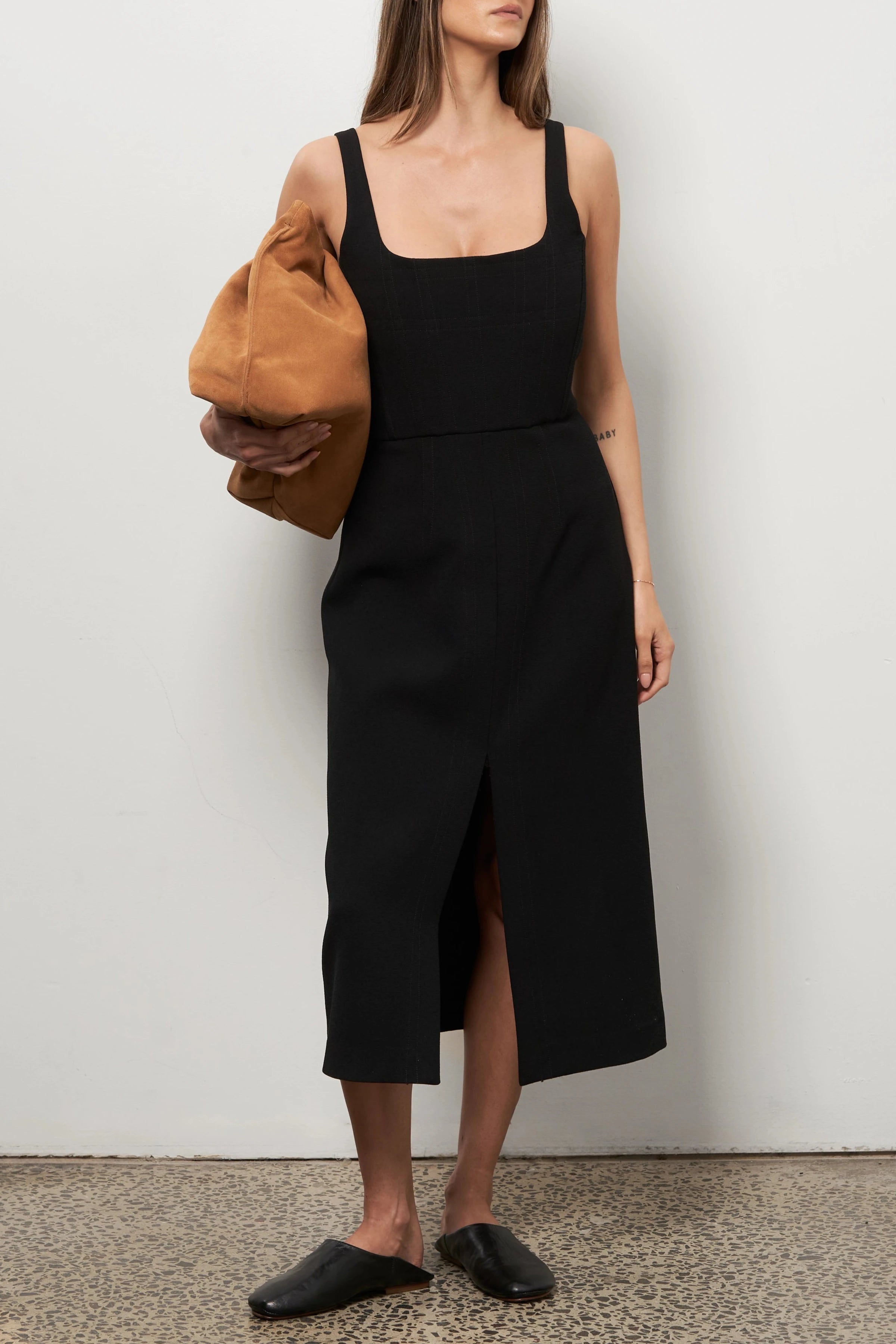 Large Fold Clutch in Suede Tan