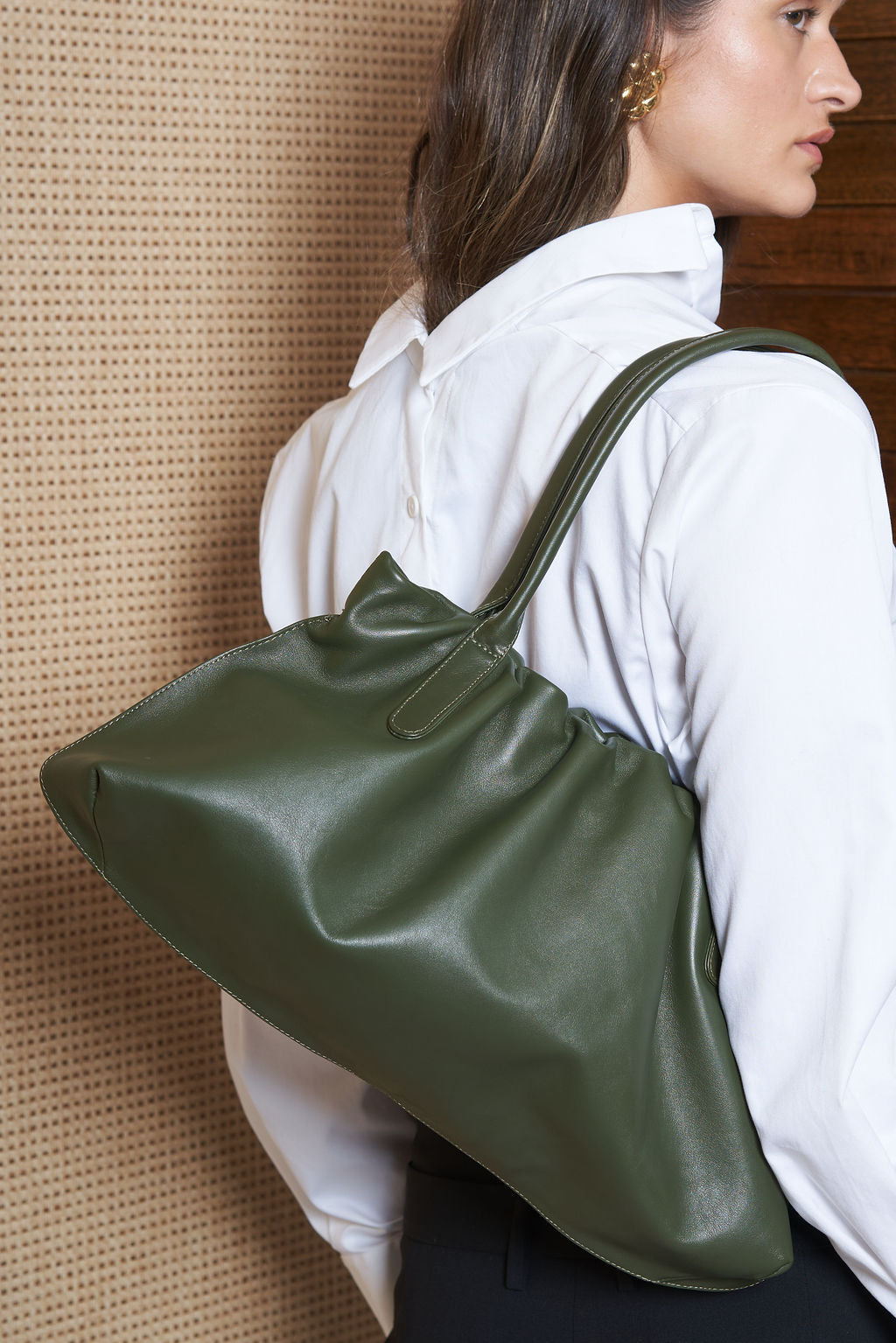 Cloud Shoulder Bag in Smooth Khaki