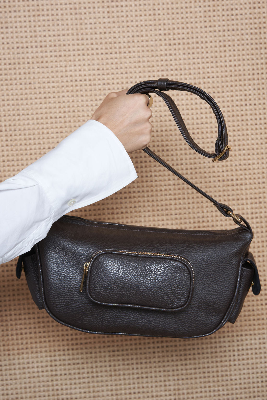 Pocket Rocket Hobo in Grain Dark Brown