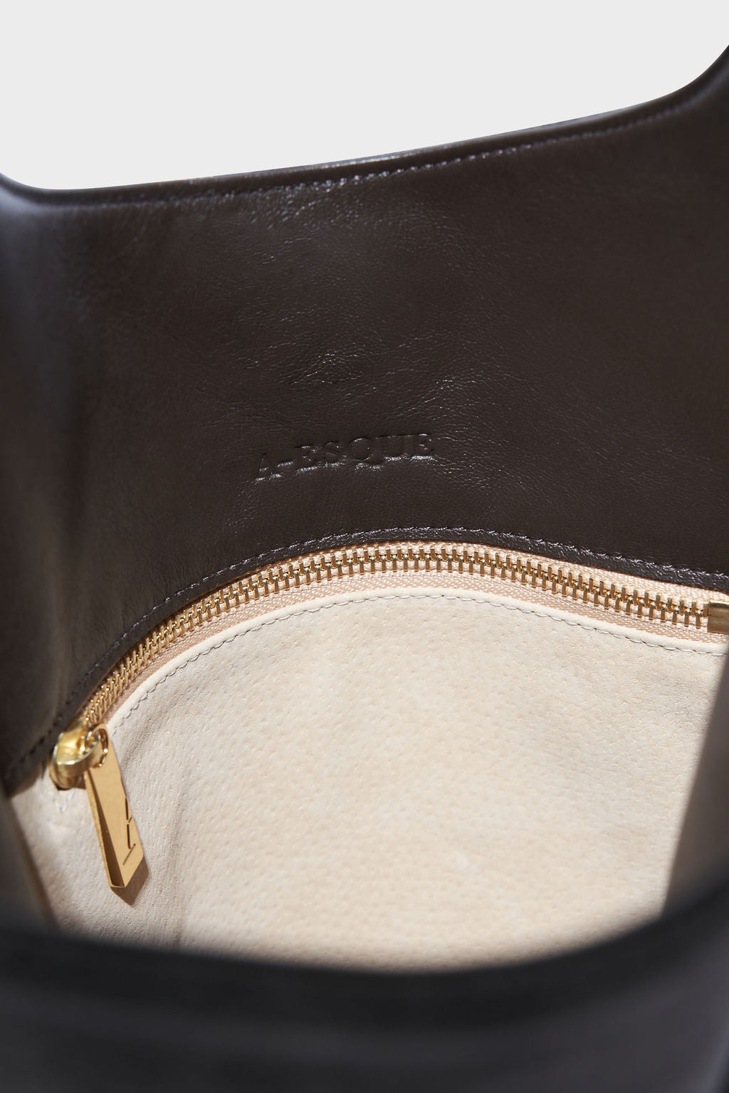 One Hobo Bag in Suede Brown