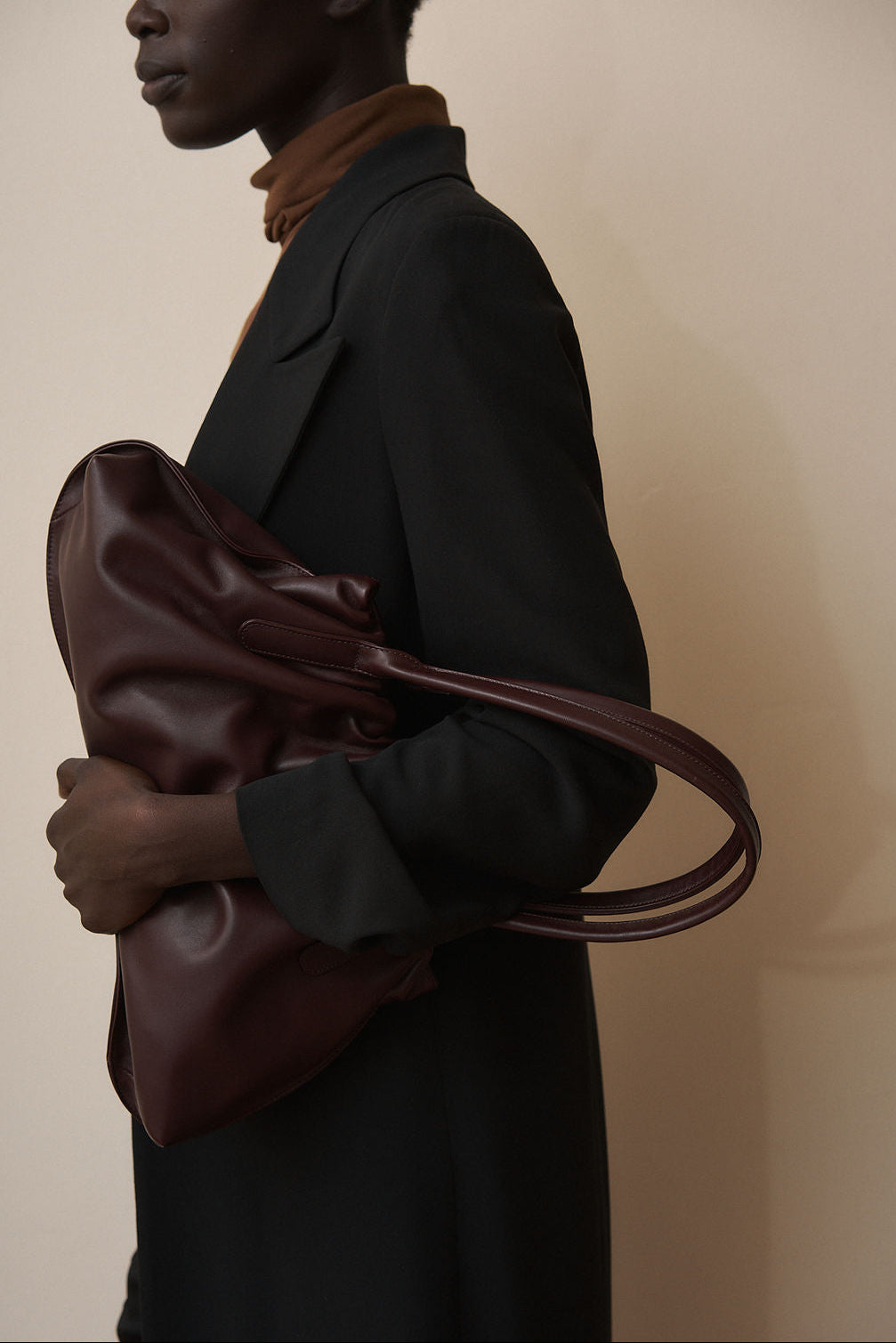Cloud Shoulder Bag in Smooth Burgundy