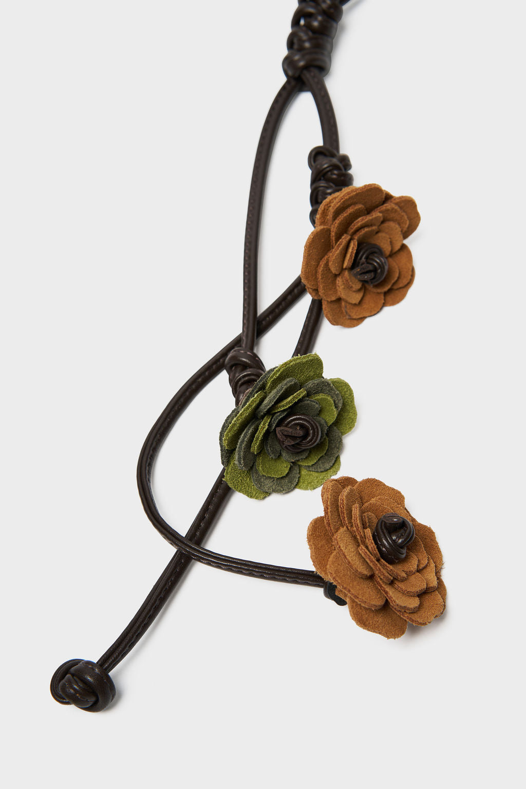 Floral Vine in Suede Matcha and Tan