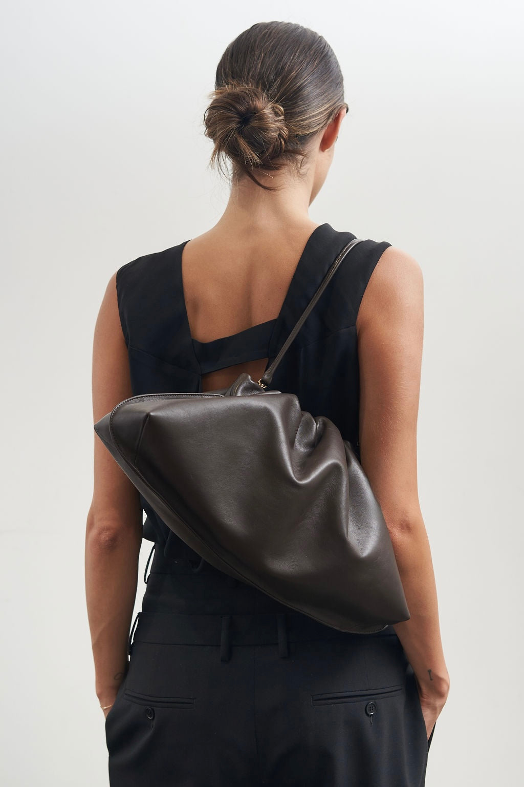 Cloud Bag in Smooth Dark Brown