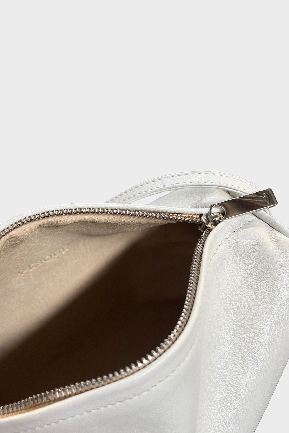 Barrel Shoulder Bag Smooth Off White