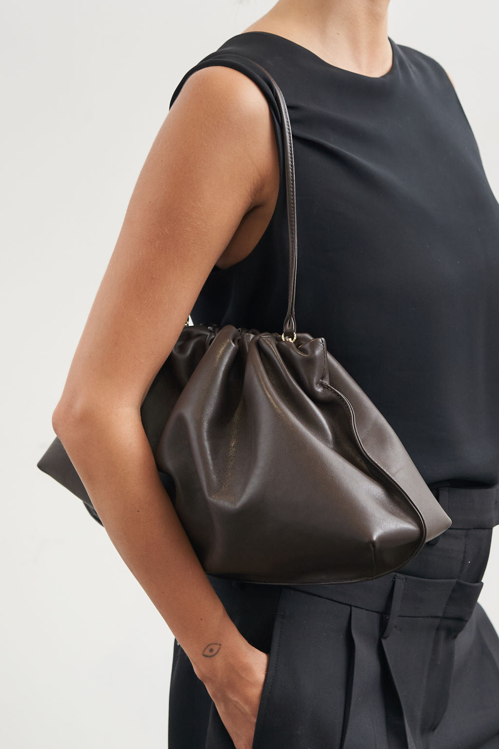 Cloud Bag in Smooth Dark Brown