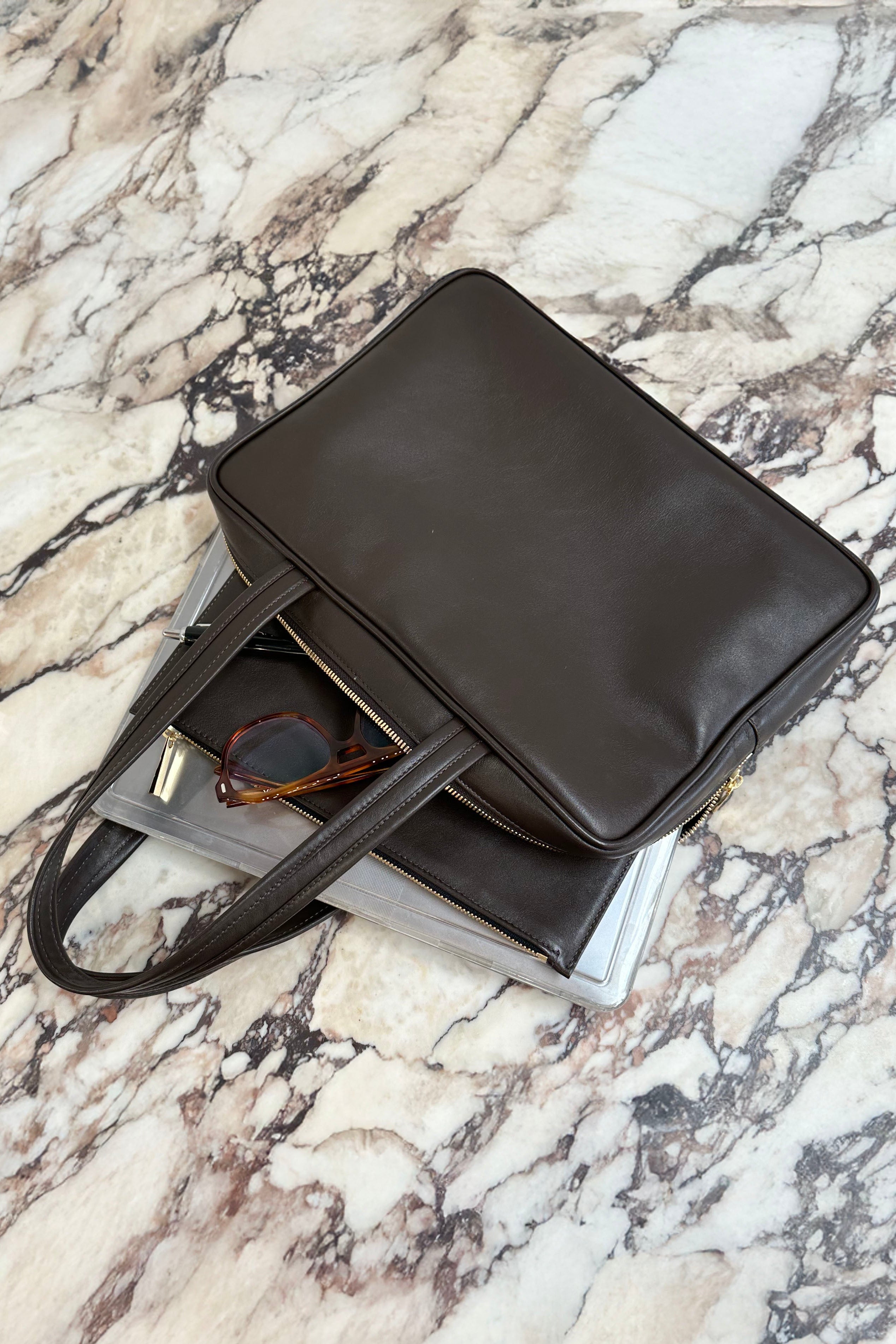 Casey Shoulder Bag in Smooth Brown