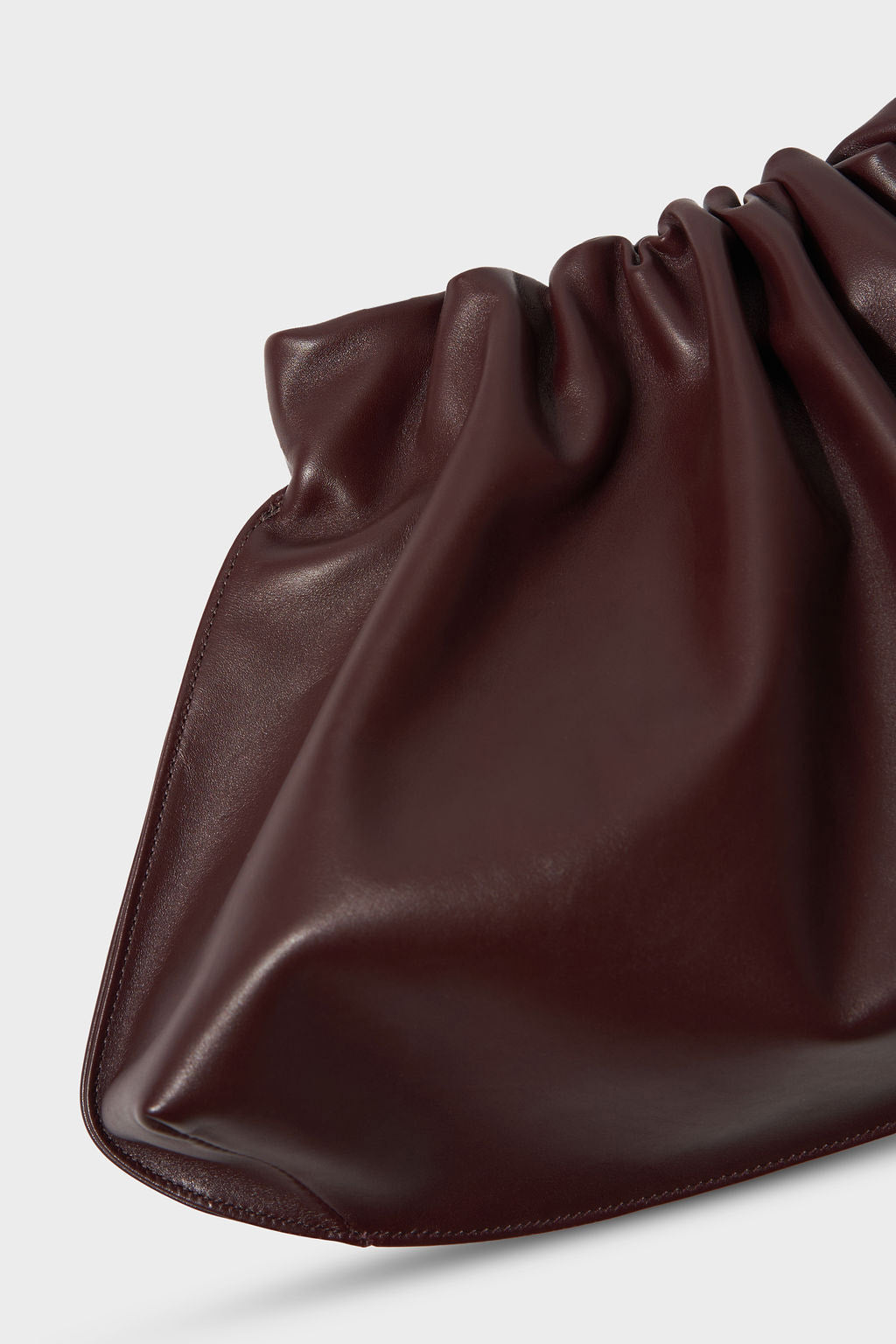 Cloud Bag in Smooth Burgundy