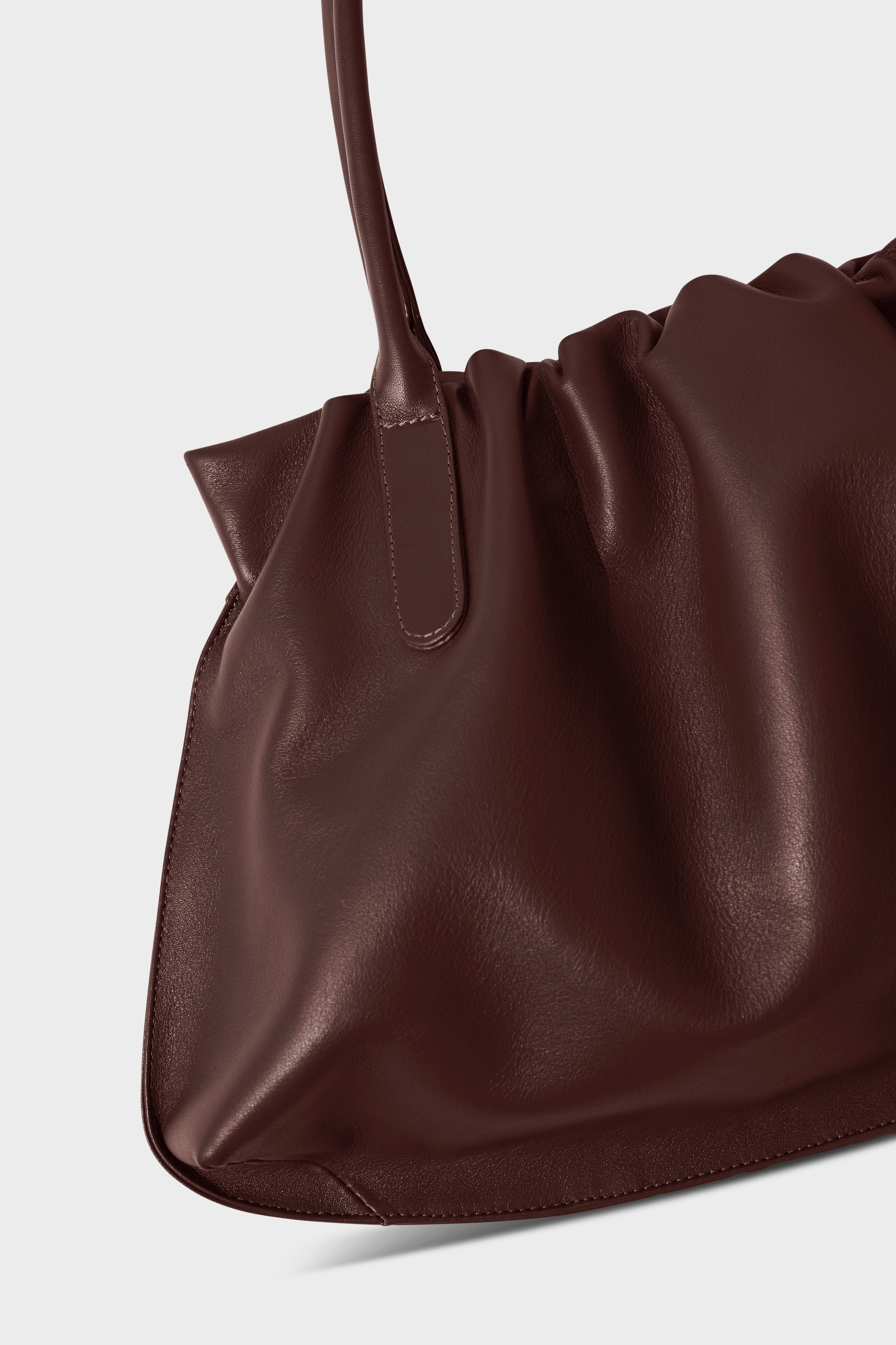 Cloud Shoulder Bag in Smooth Burgundy