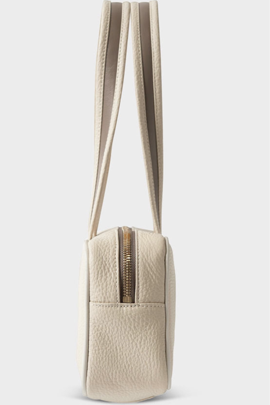 Barry Shoulder Bag in Grain White Wash