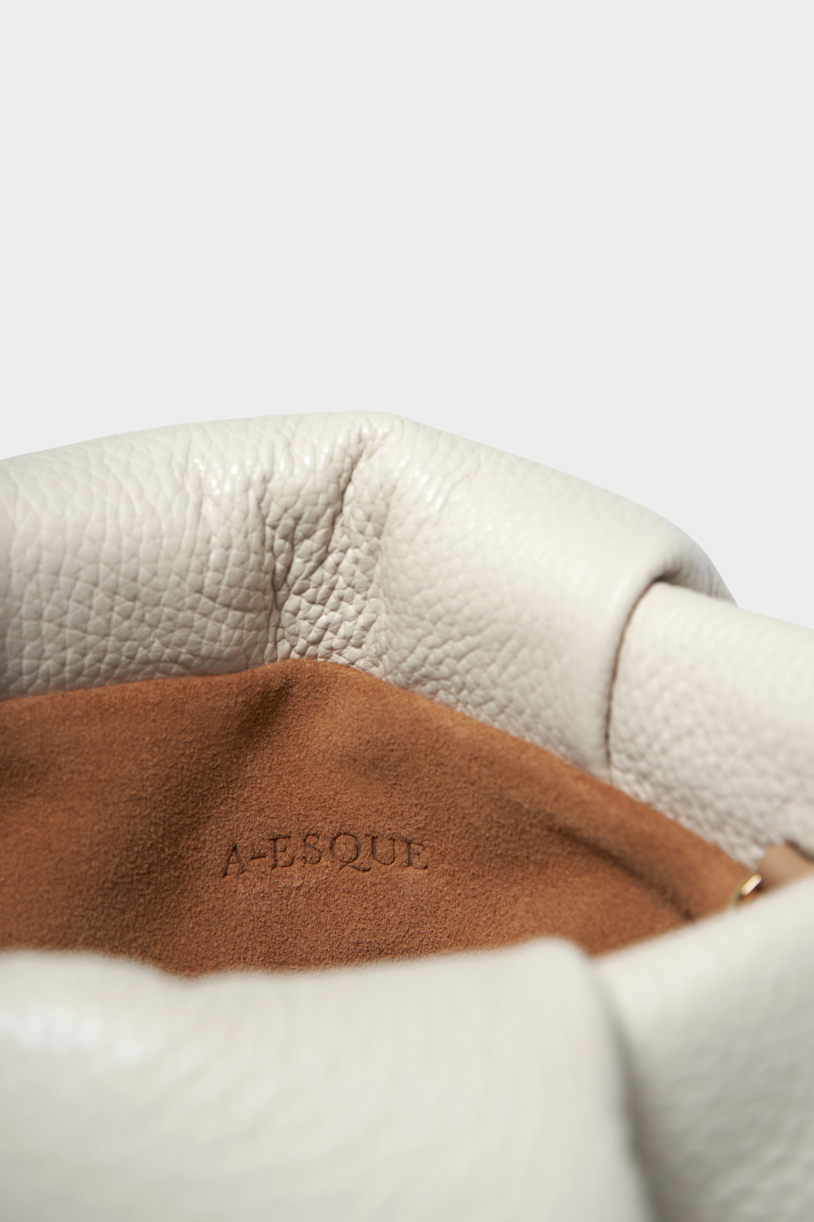 Fold Clutch in Grain White Wash