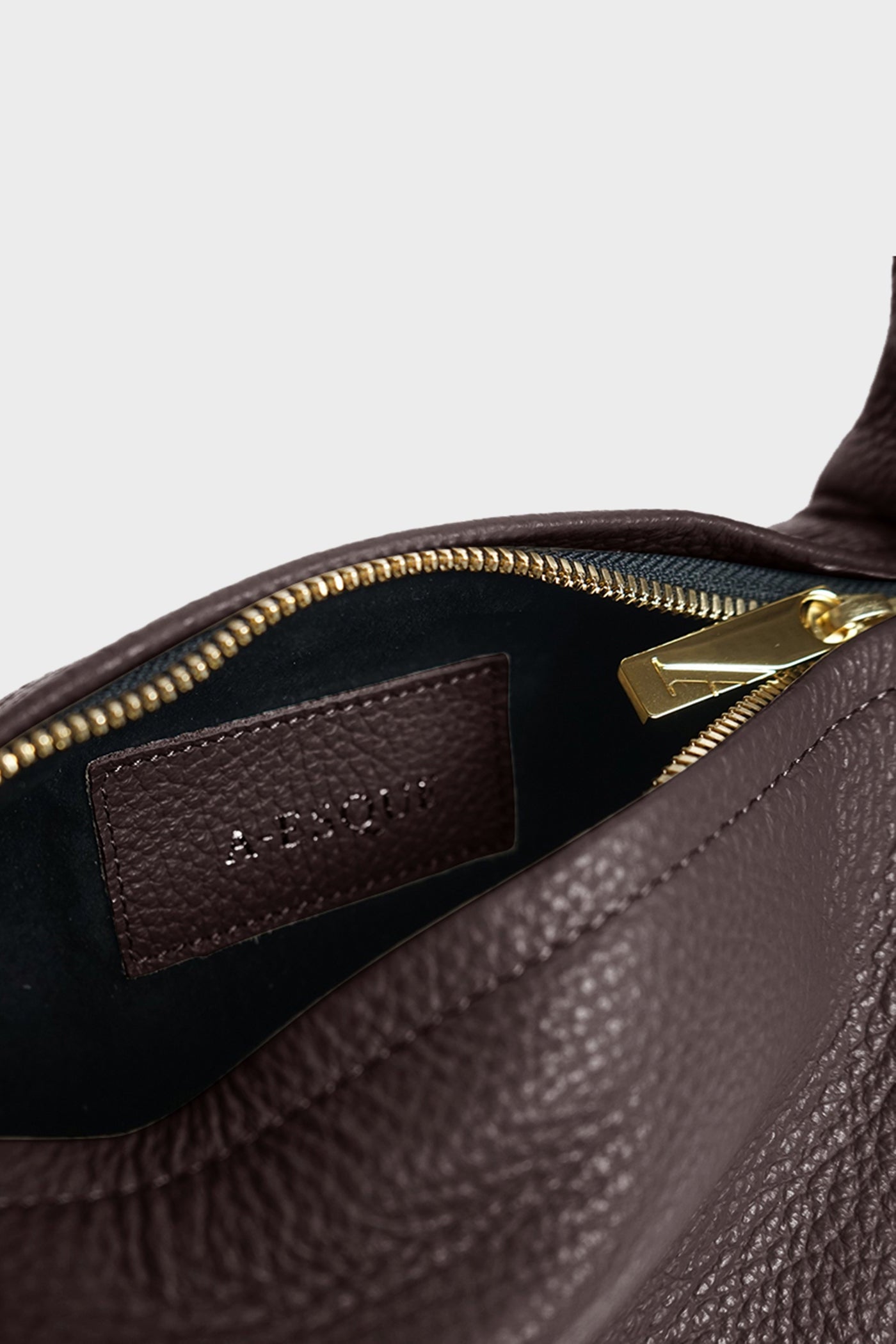 Mini Halo Bag in Grain Dark Brown