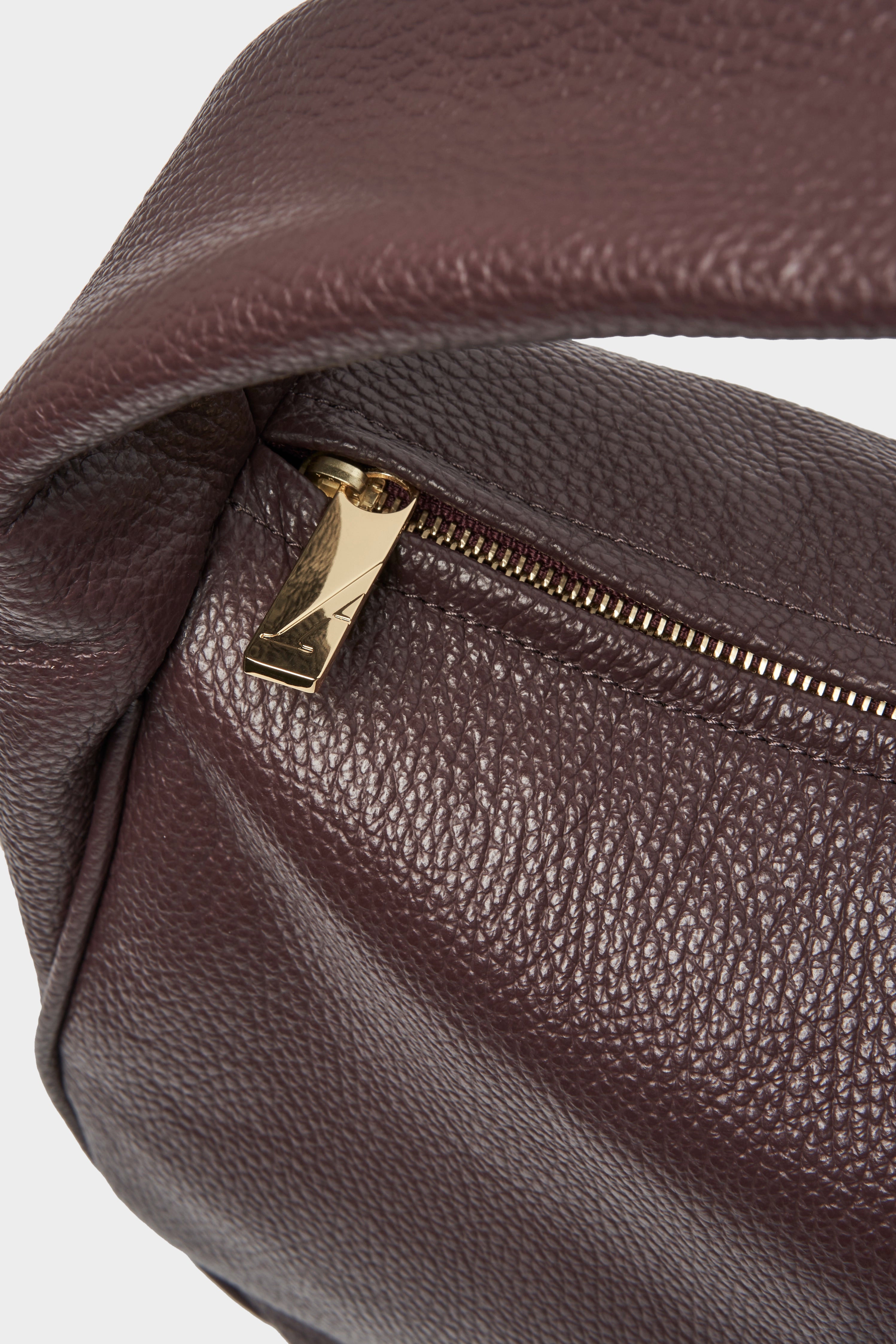Halo Day Shoulder Bag in Grain Burgundy