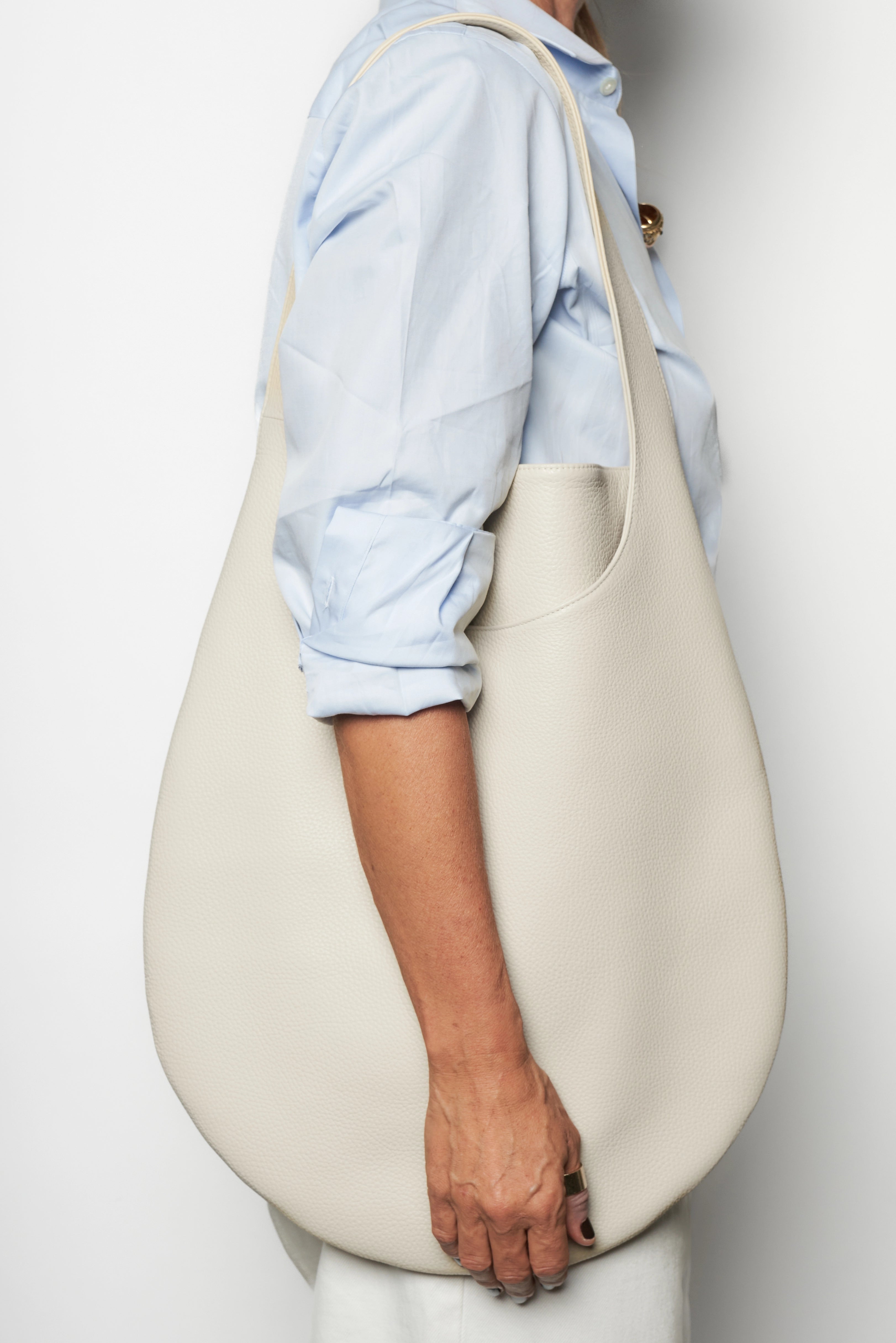 One Hobo Bag in Grain White Wash