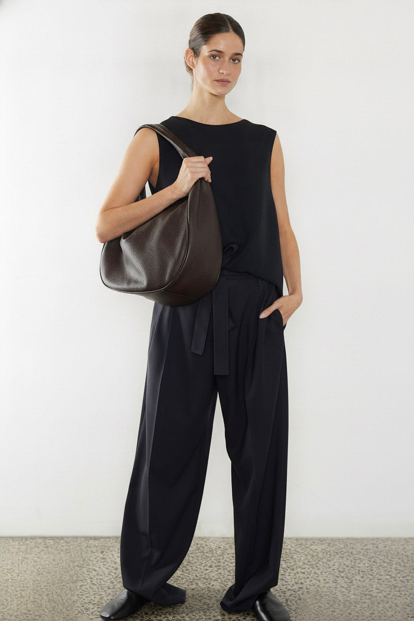 Halo Day Shoulder Bag in Grain Dark Brown