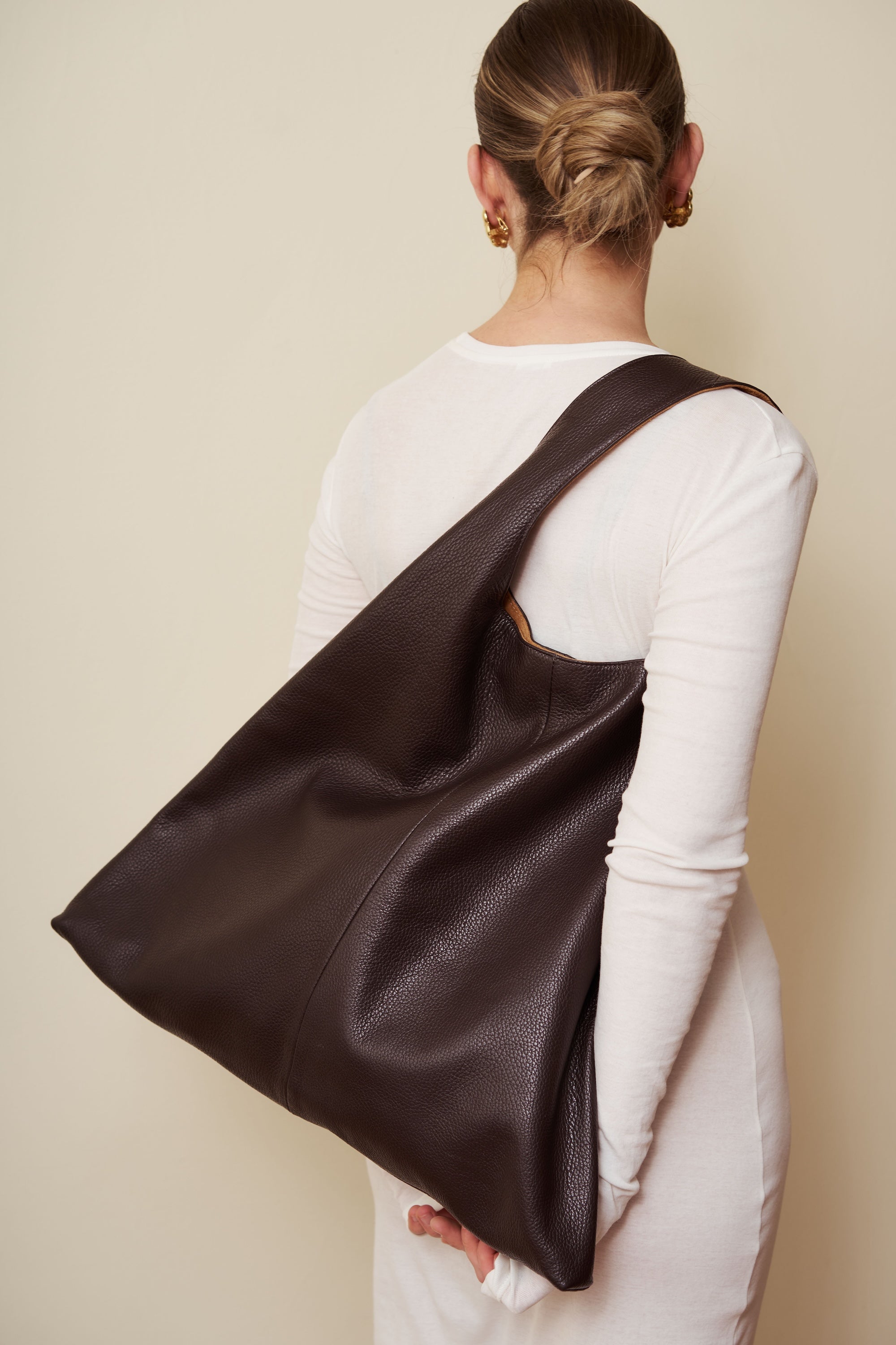 Large Reversible Lightning Sack in Grain Dark Brown