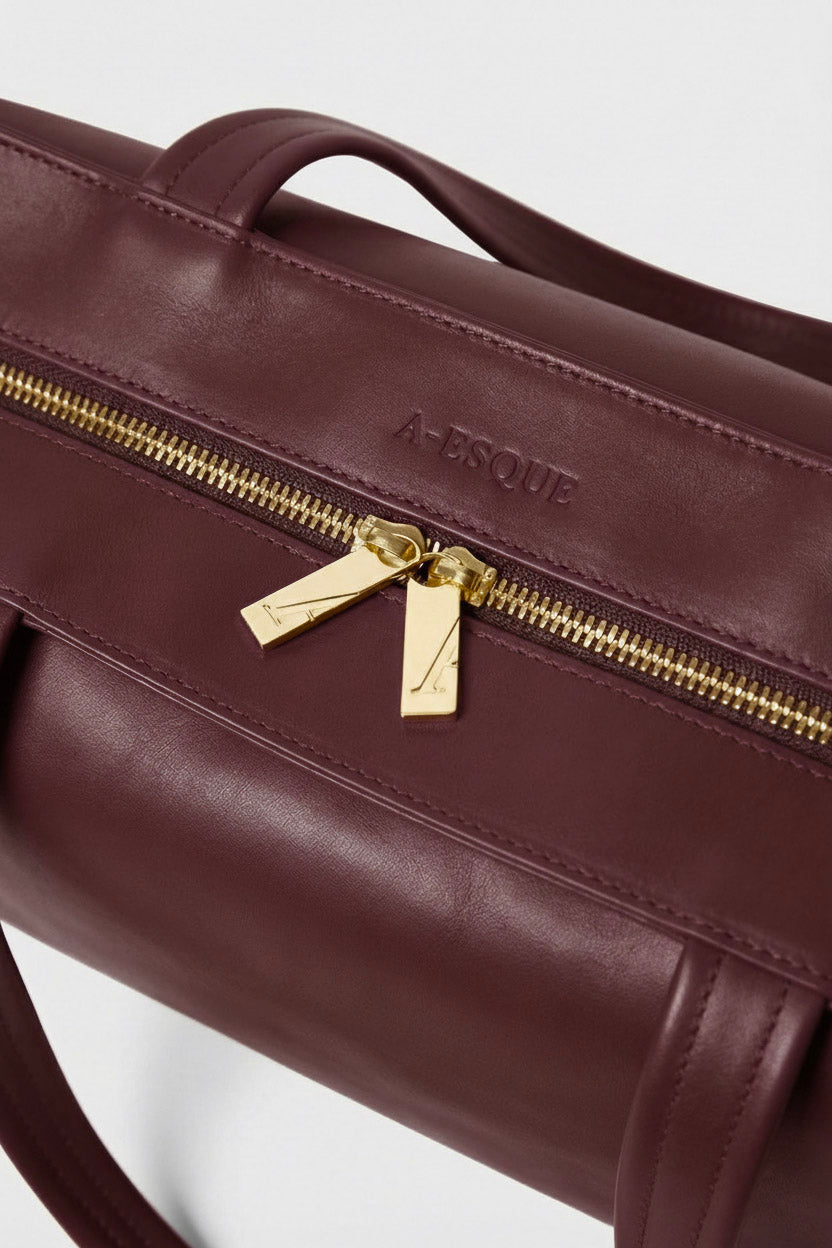 Large Simple Fold Tote in Smooth Burgundy