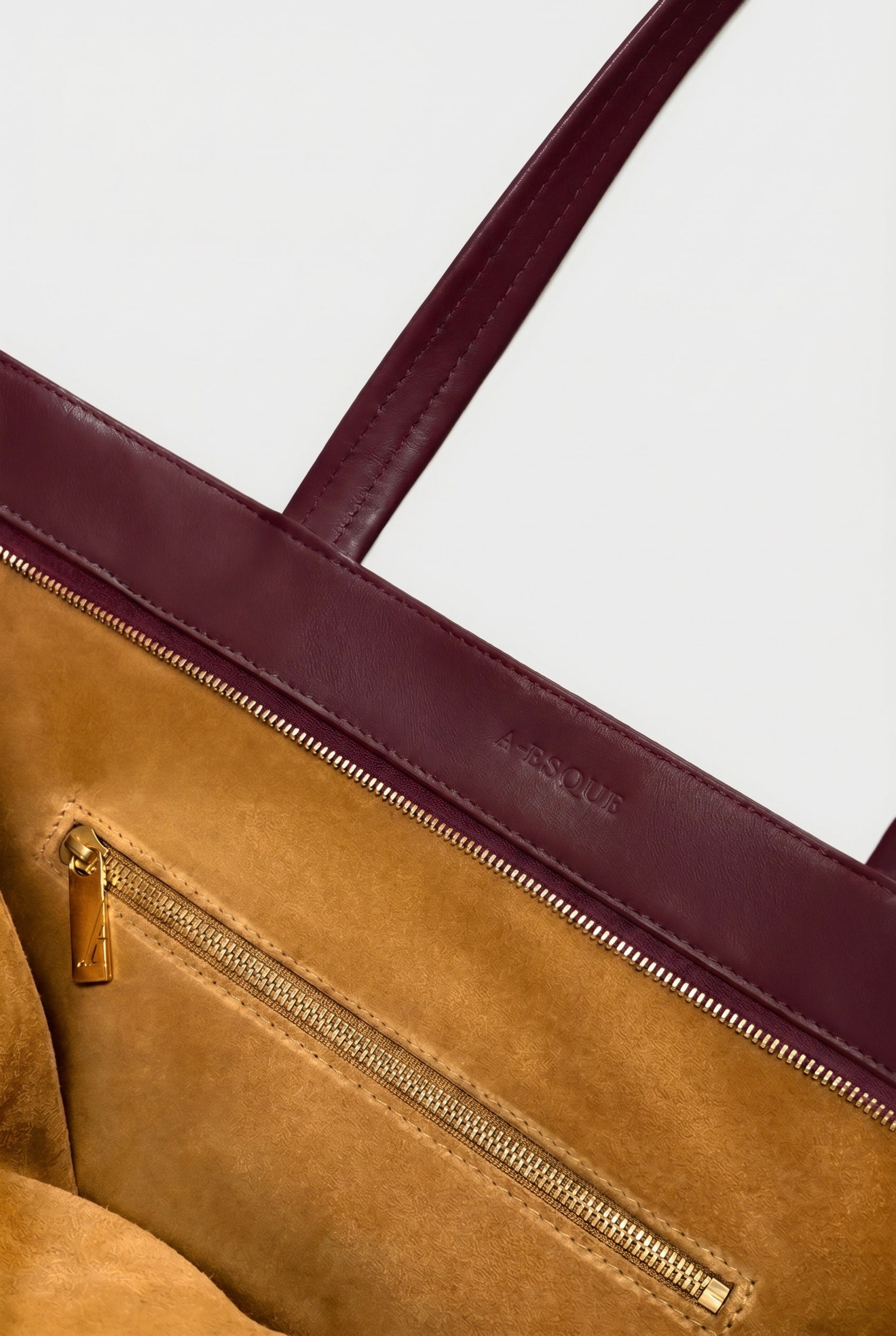 Large Simple Fold Tote in Smooth Burgundy