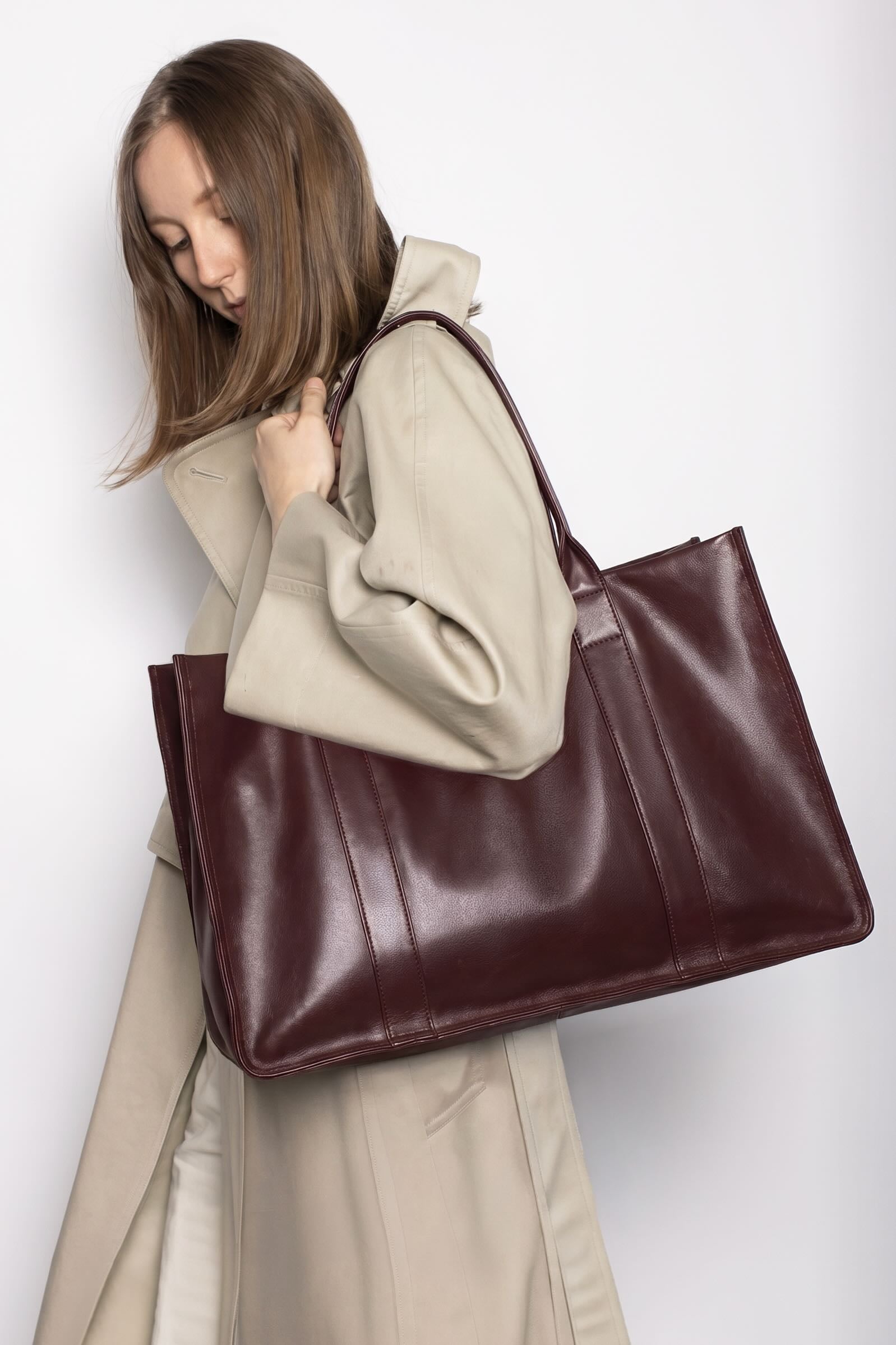 Original Grocer Tote Bag in Smooth Burgundy