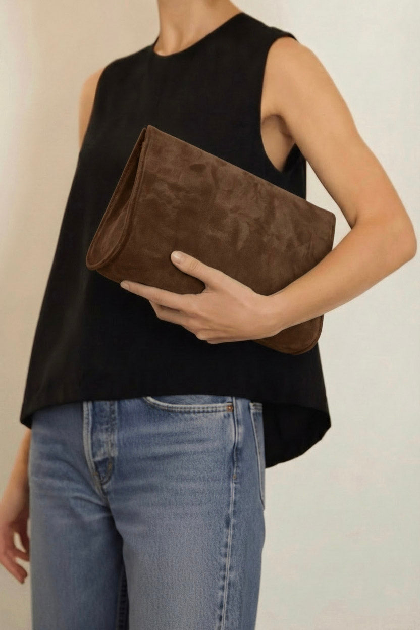 Teardrop Clutch in Suede Chestnut