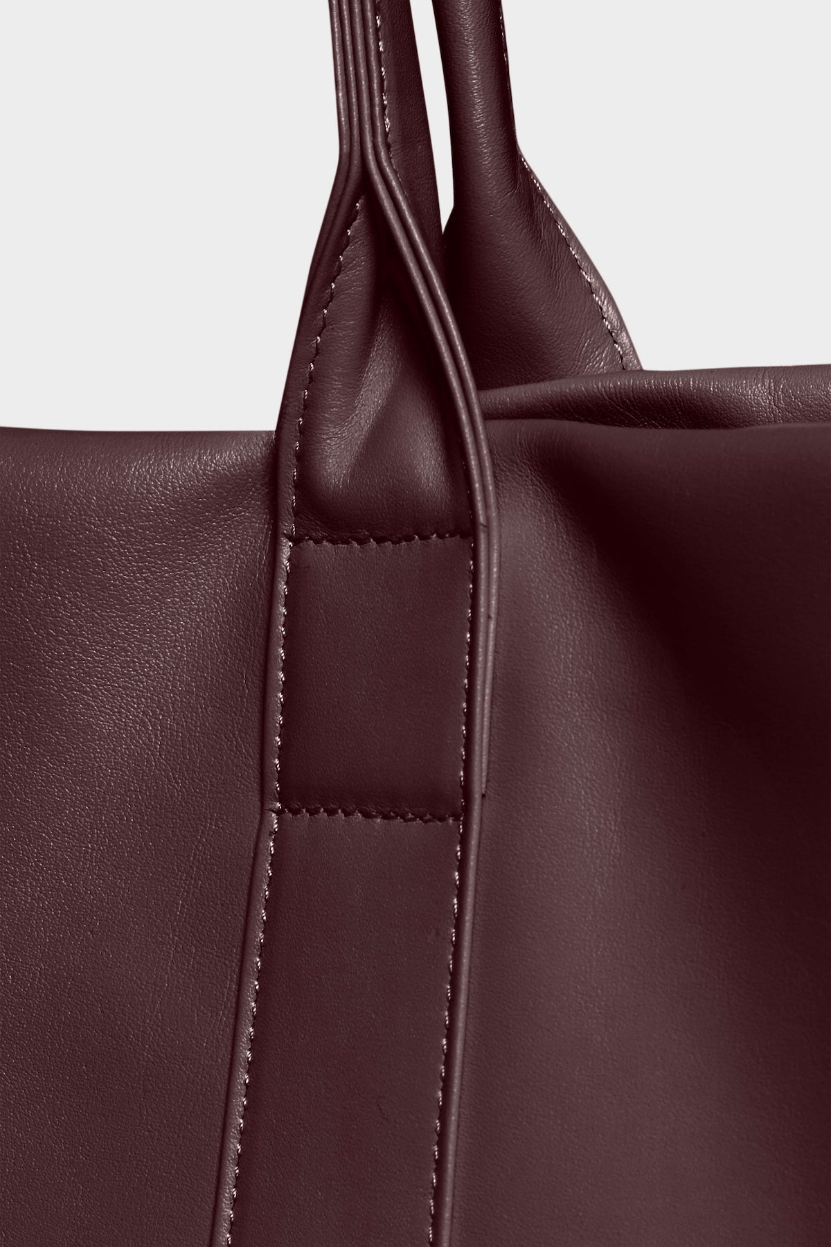 Original Grocer Tote Bag in Smooth Burgundy