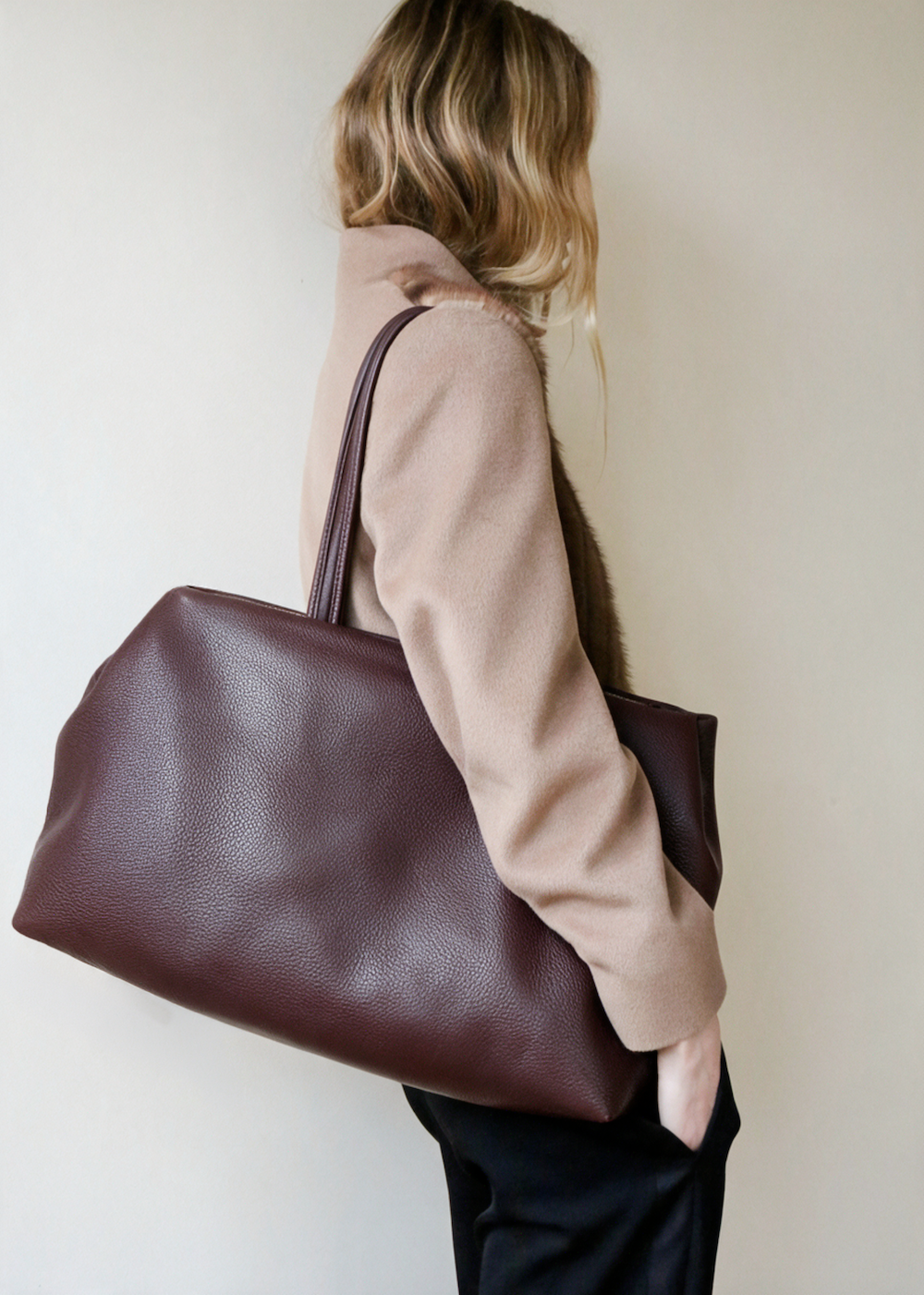 The Curve in Grain Burgundy