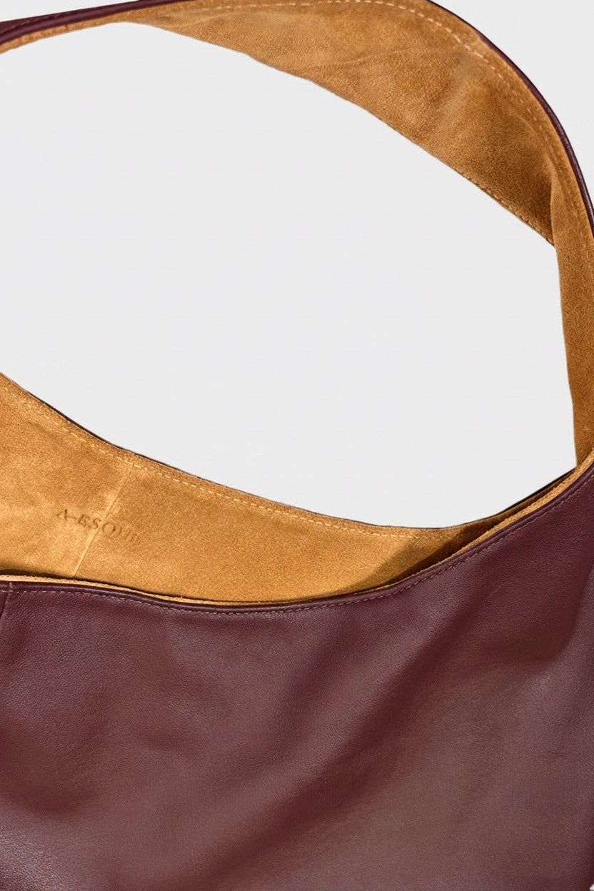 Large Triangle Sack in Smooth Burgundy