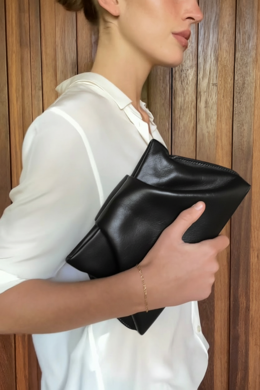 Midi Fold Clutch in Smooth Black