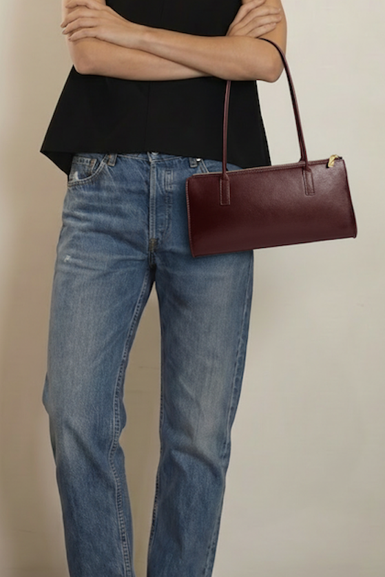 Cylinder Shoulder in Smooth Burgundy