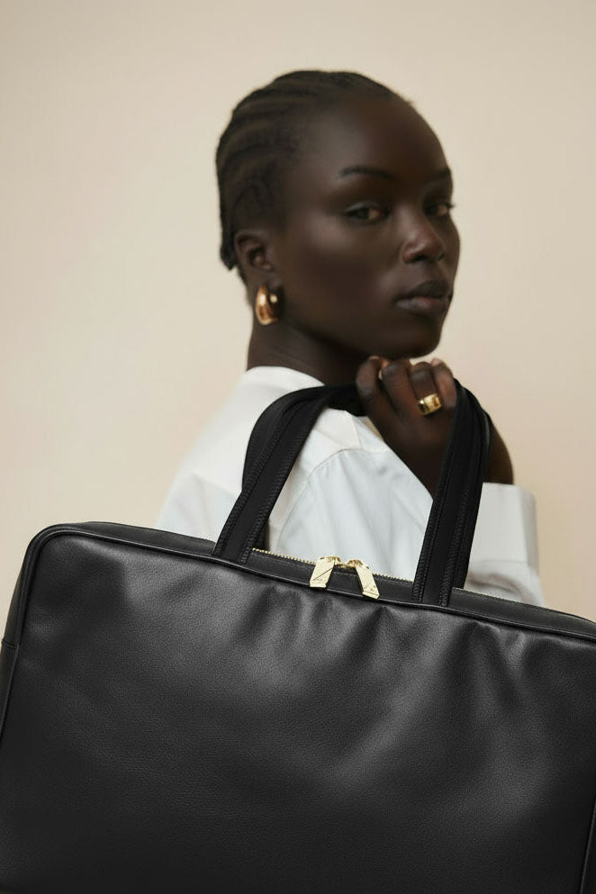 Large Casey Shoulder Bag in Smooth Black