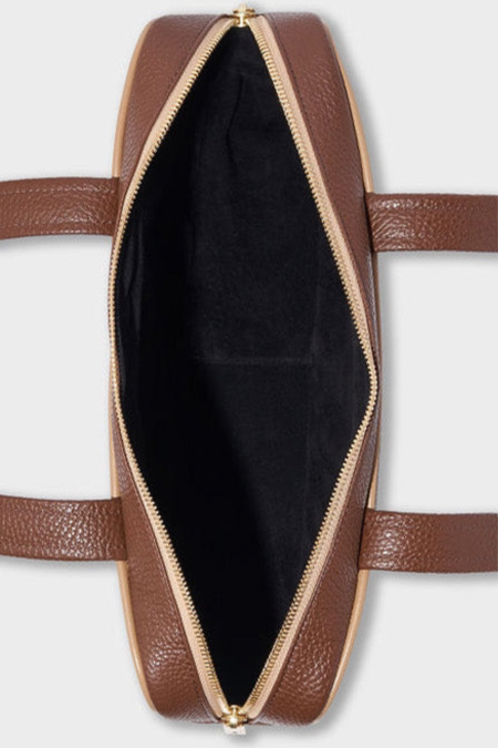 Barry Shoulder Bag in Grain Brown