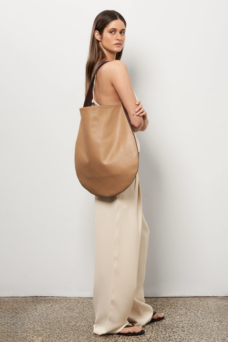 One Hobo Bag in Grain Burgundy/Beige