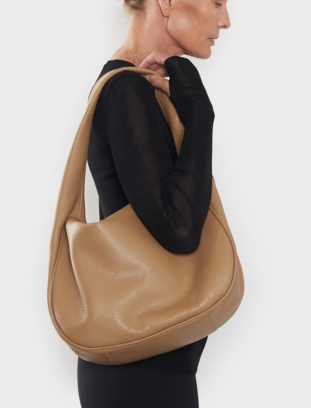 Halo Day Shoulder Bag in Beige