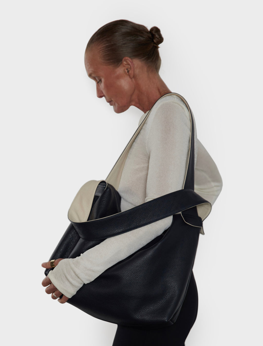 Big Day Shoulder Bag in Grain Navy