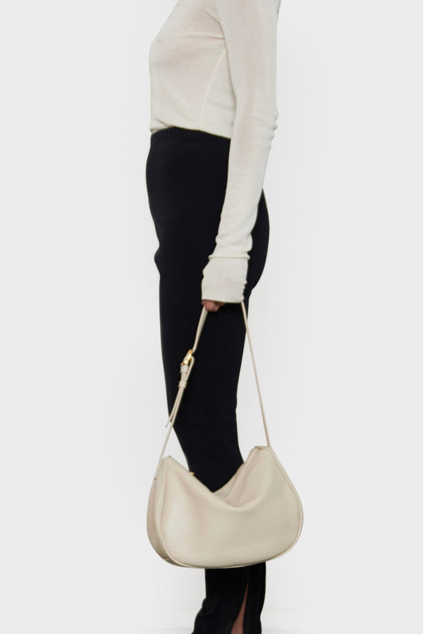 Saddle Shoulder Bag in Grain White Wash