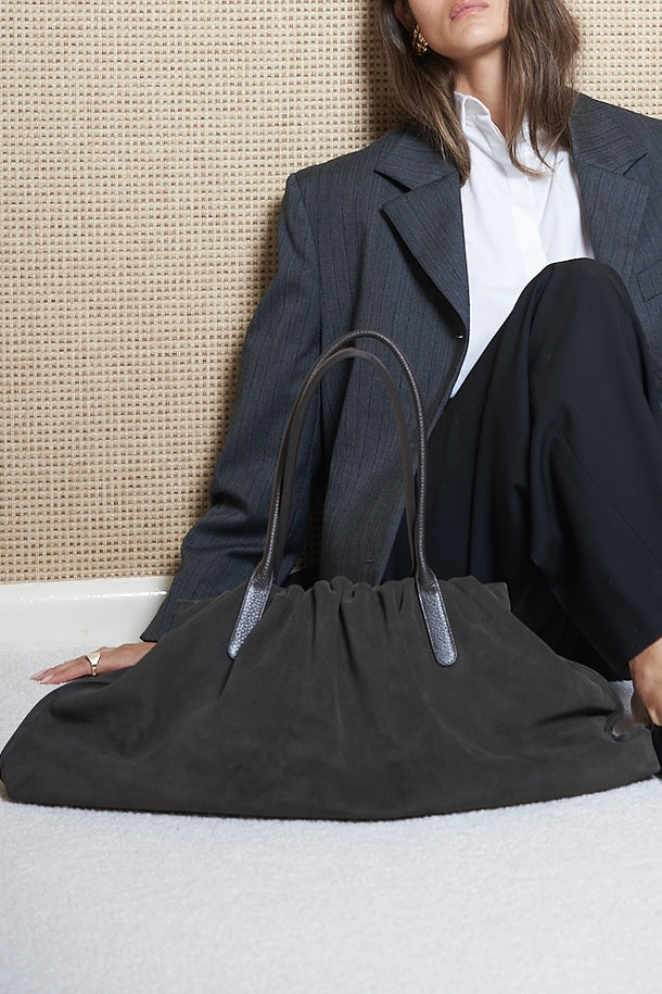 Big Cloud Shoulder Bag in Suede Dark Brown