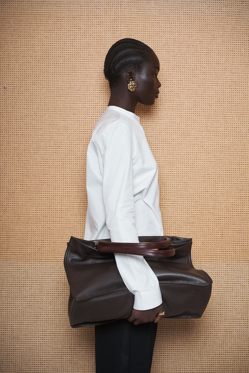 Junior Suite Tote  Bag in Dark Brown
