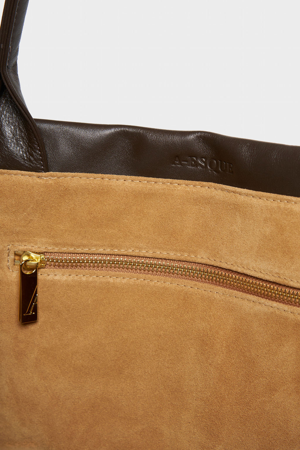 Junior Suite Tote Bag in Smooth Dark Brown