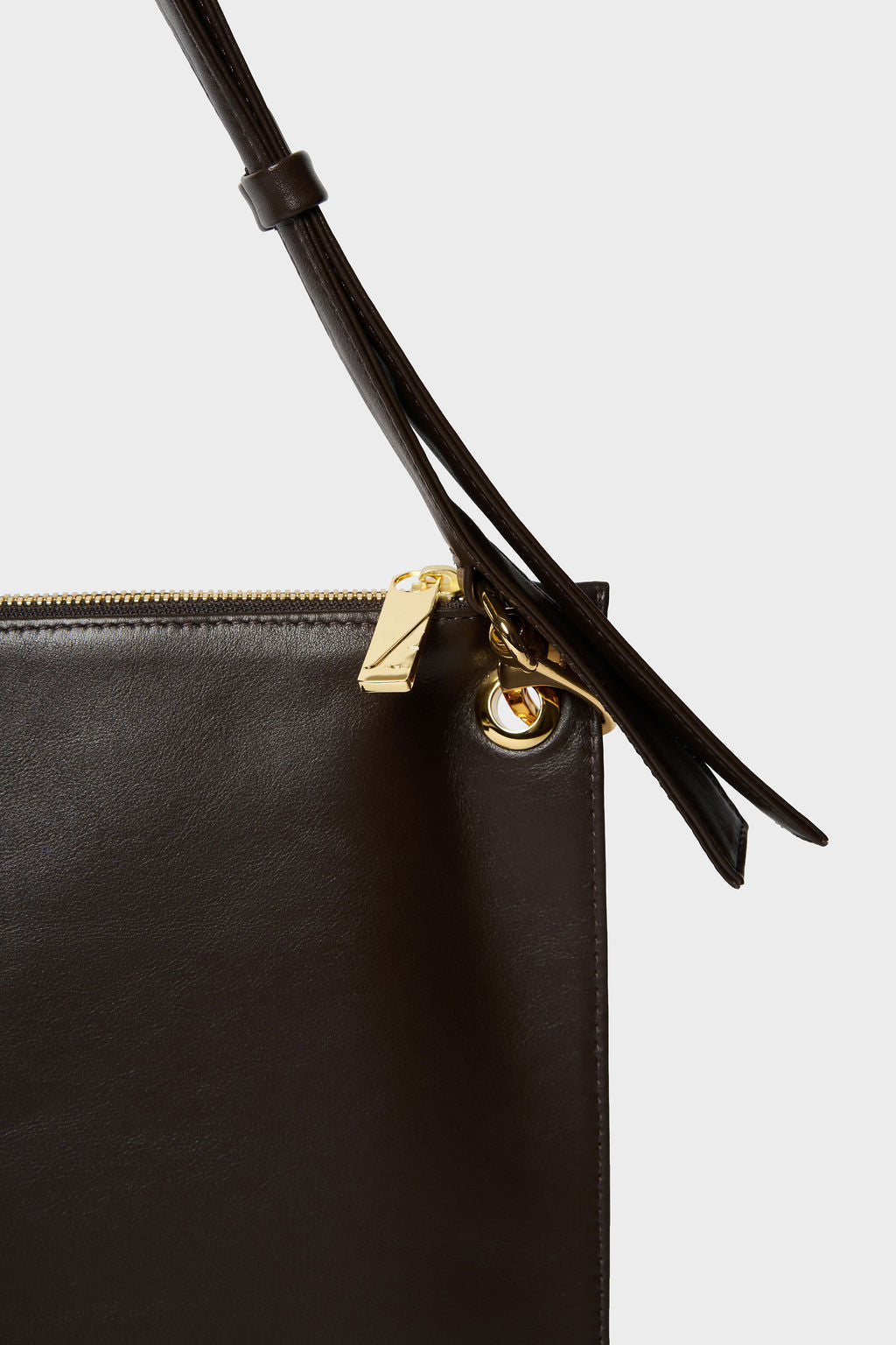 Crossbody Laptop Sleeve in Smooth Dark Brown