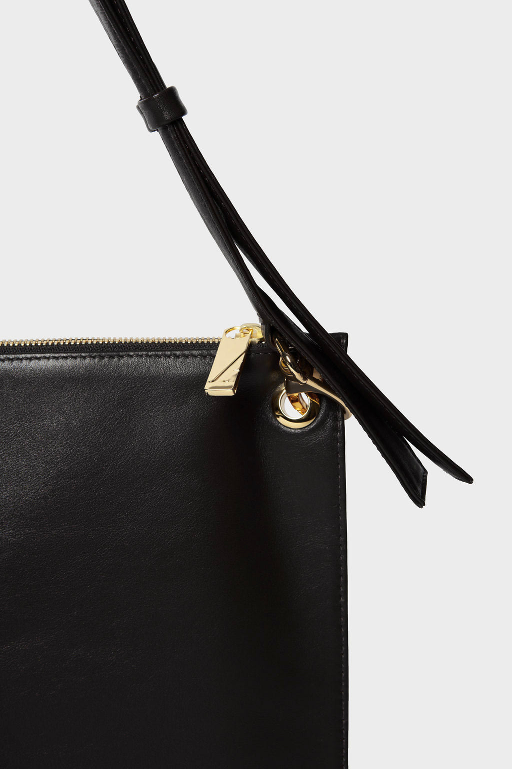 Crossbody Laptop Sleeve in Smooth Black