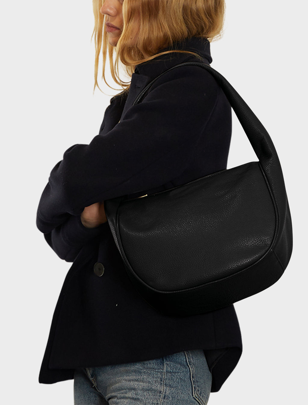 Midi Halo Shoulder Bag in Grain Black