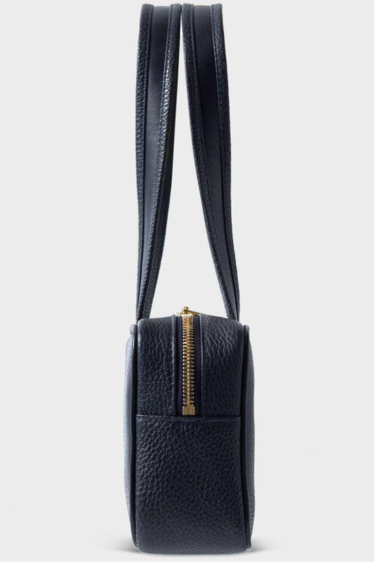 Barry Shoulder Bag in Grain Navy