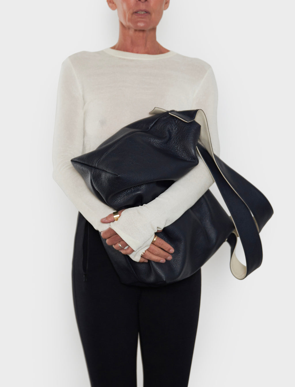 Big Day Shoulder Bag in Grain Black