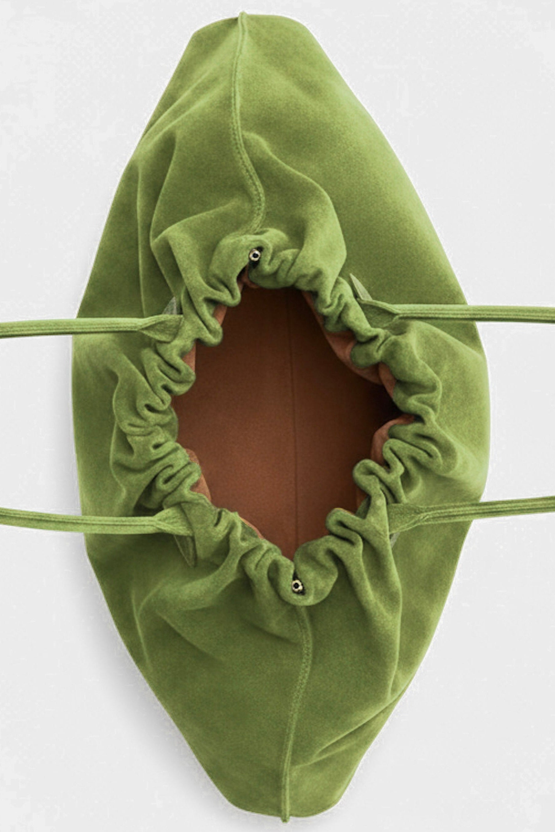 Big Cloud Shoulder Bag in Suede Matcha
