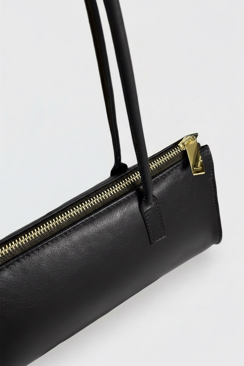Cylinder Shoulder in Smooth Black