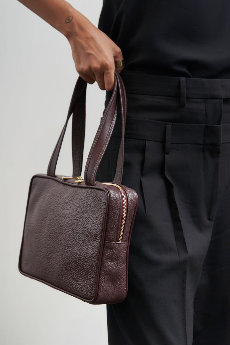 Casey Shoulder Bag in Grain Burgundy