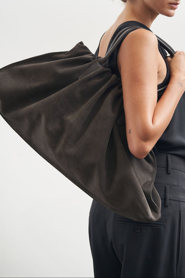 Big Cloud Shoulder Bag in Suede Dark Brown