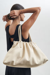 Big Cloud Shoulder Bag in Grain White Wash