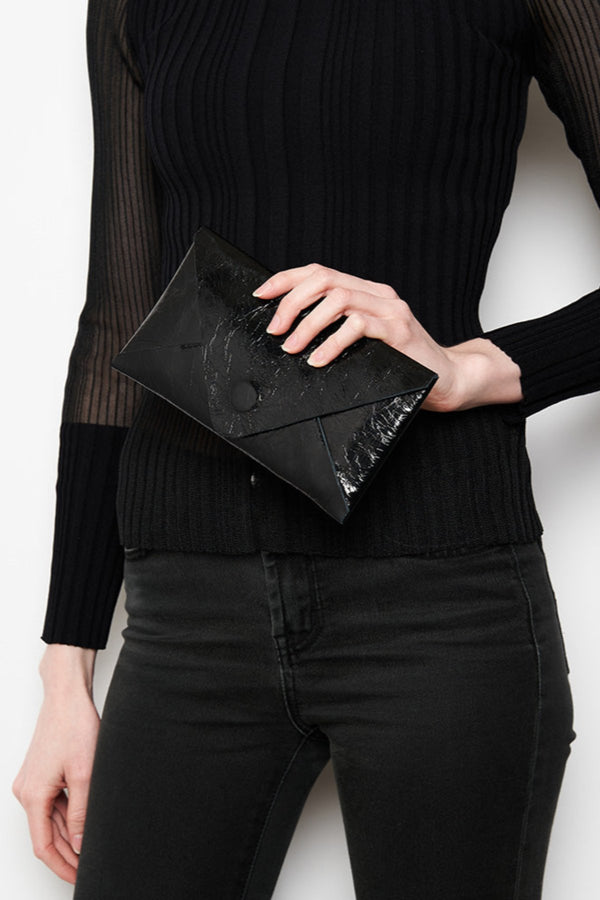 Envelope Metallic Black