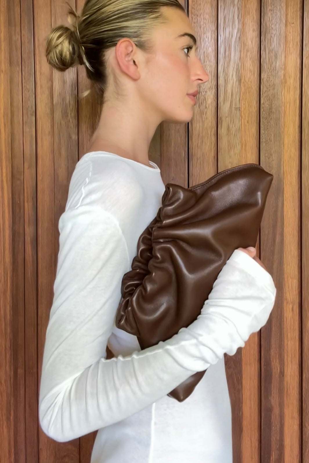 Midi Cloud Bag in Smooth Chestnut