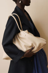 Cloud Shoulder Bag in Grain Bright Spice